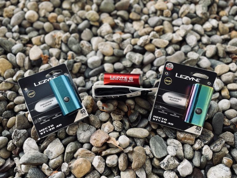 Lezyne LED Hecto Drive 40 StVZo blue / red / Neo