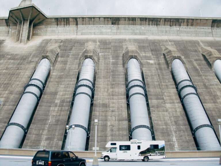 Revelstoke Dam. Hier sind nicht nur die Camper riesig