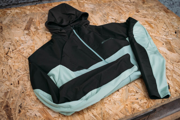Endura MT500 Thermisches Hemd aka. Kapuzenjacke, €119,99