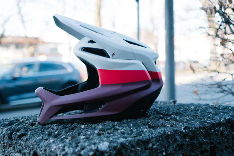 Specialized Gambit, Lightweight Fullface-Helm, €290,-
