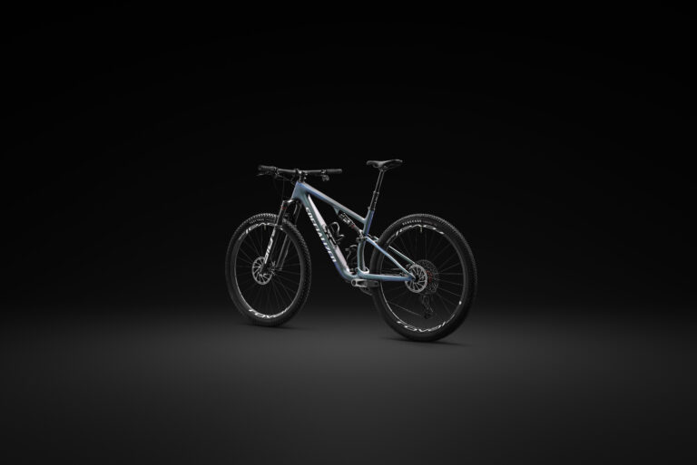 90324-10_EPIC-PRO-CARB-METSPHR-METWHTSIL_3QUATERS_0048_V2