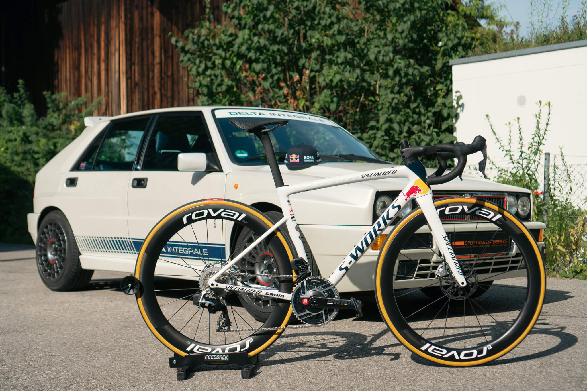 Specialized S-Works Tarmac SL8 LTD: Red Bull - BORA - hansgrohe Edition meets Lancia Delta HF Integrale EVO2 La Perla